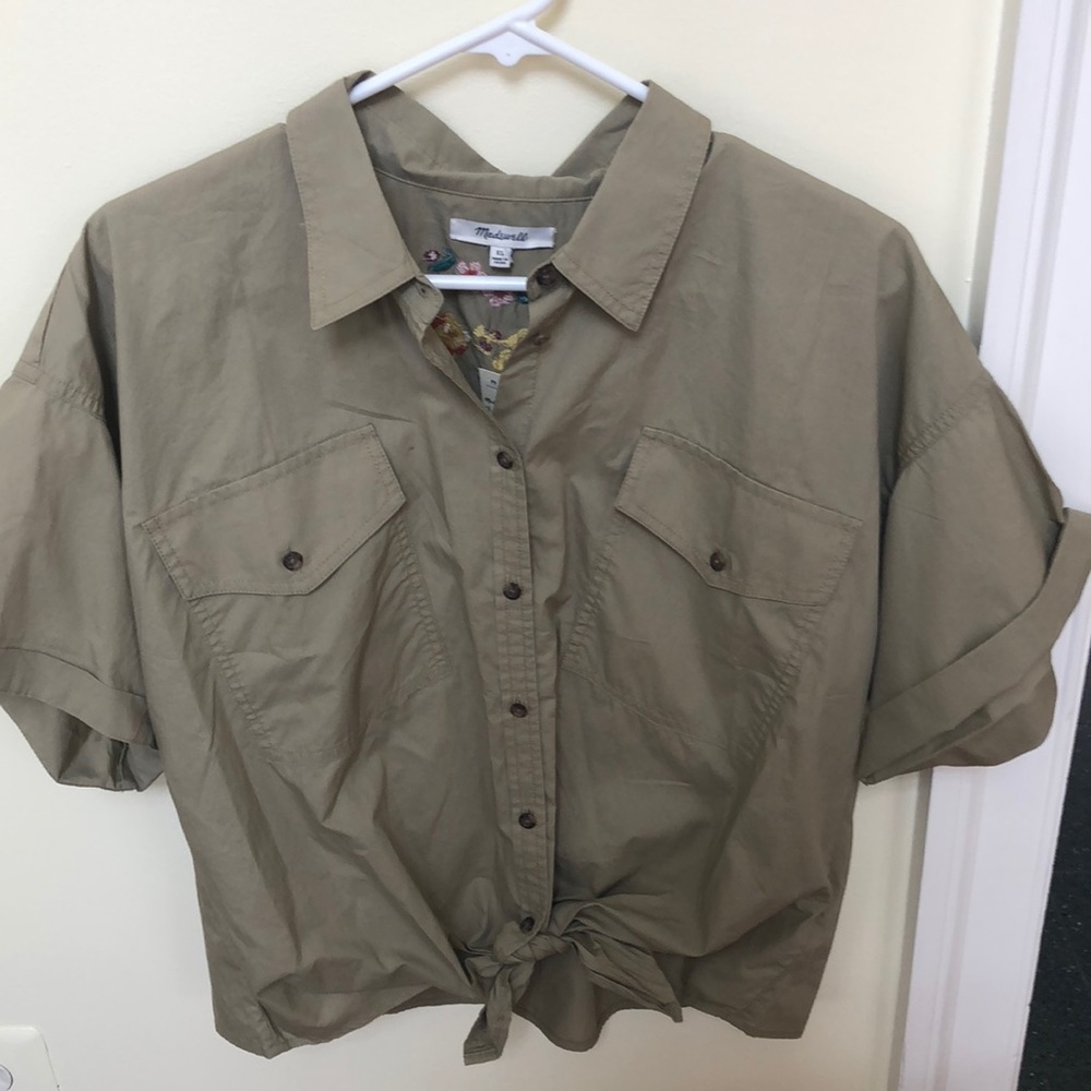 Safari top. Green khaki